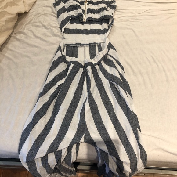 Jumper - Picture 2 of 2